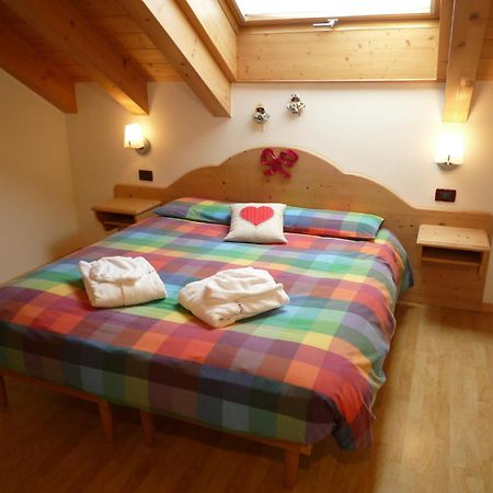 Residence Le Rose Pozza di Fassa Exterior foto